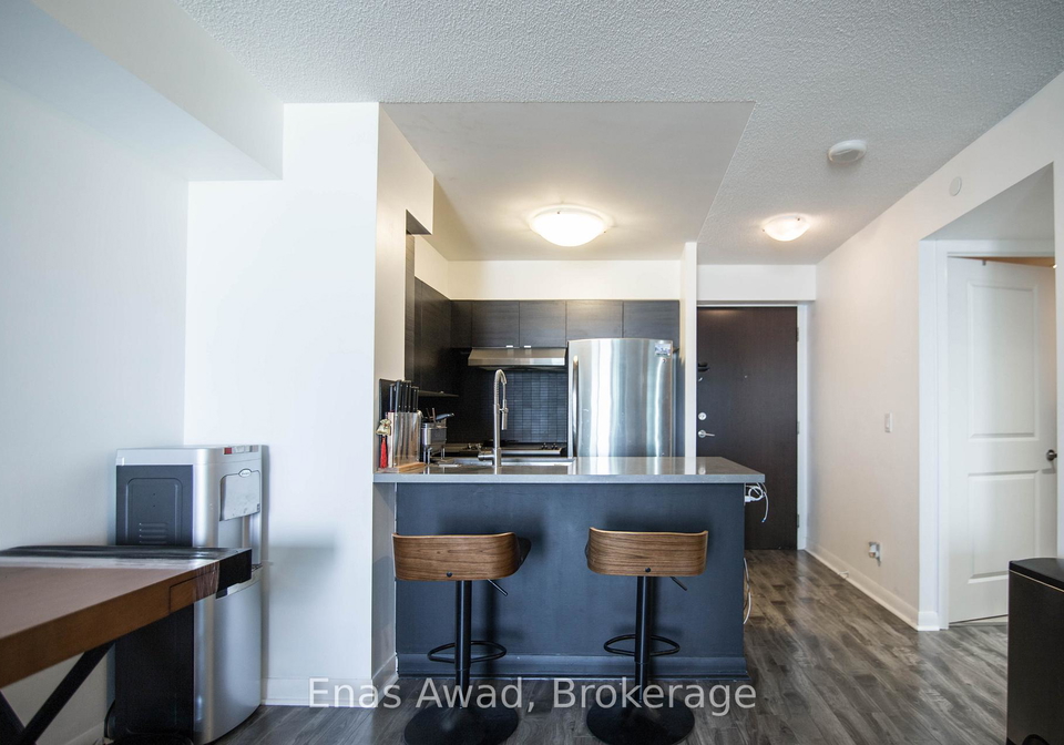 215-sherway-gardens-road-etobicoke-ontario-w12478444