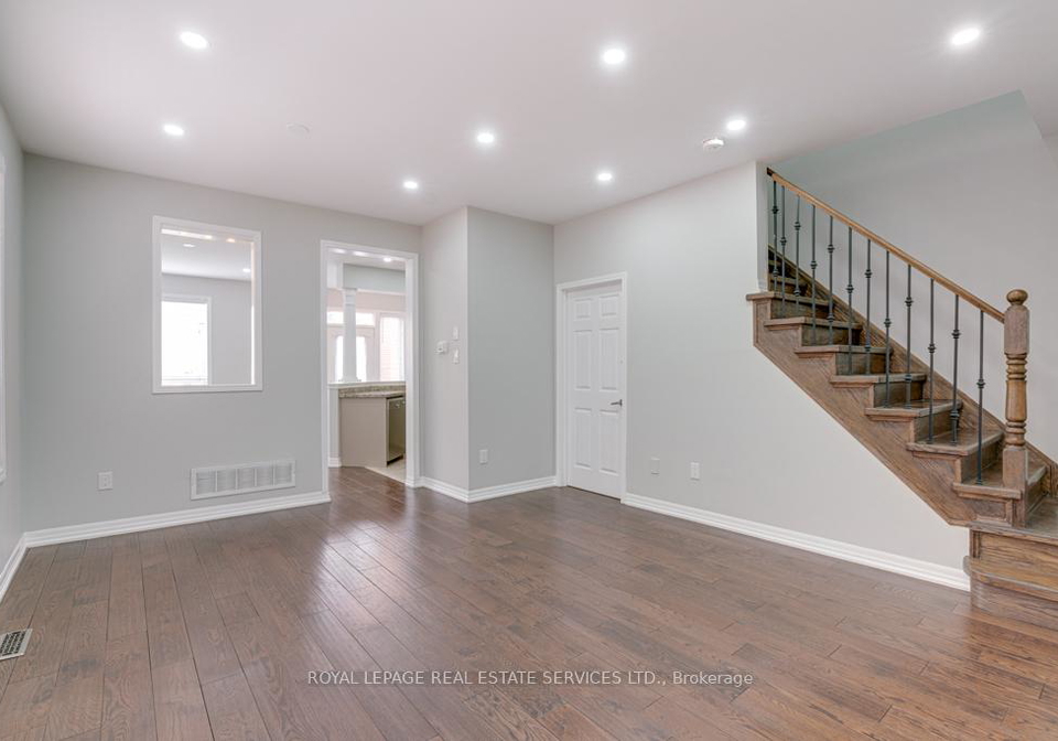 1327-weir-chase-mississauga-ontario-w12478462