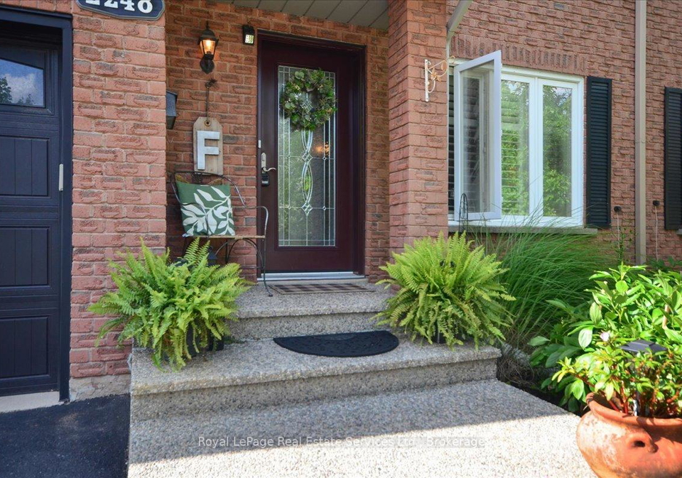 2248-maclennan-drive-oakville-ontario-w12478494