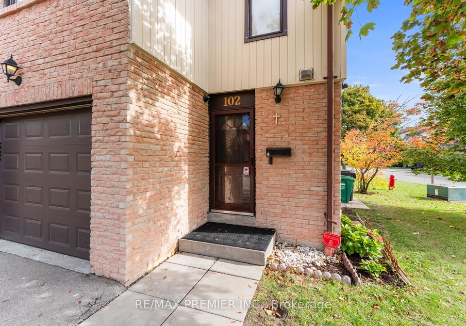 102-dawson-crescent-brampton-ontario-w12478507