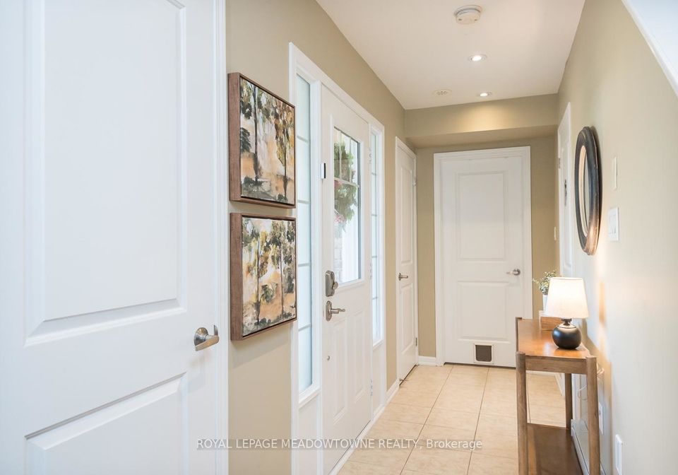 961-nadalin-heights-milton-ontario-w12478902