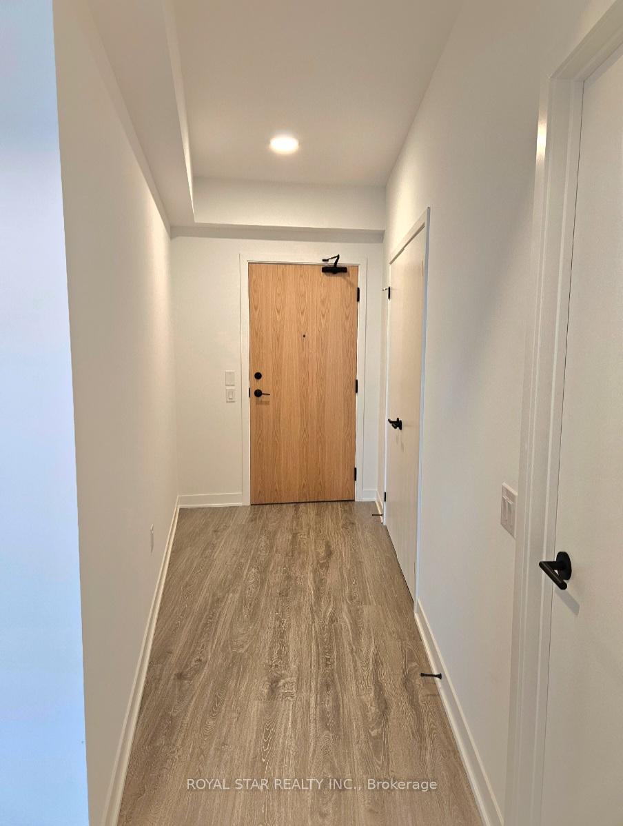 2495-eglinton-avenue-w-mississauga-ontario-w12479118