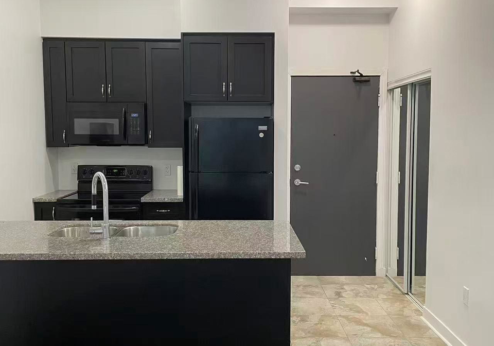 4070-confederation-parkway-mississauga-ontario-w12479359