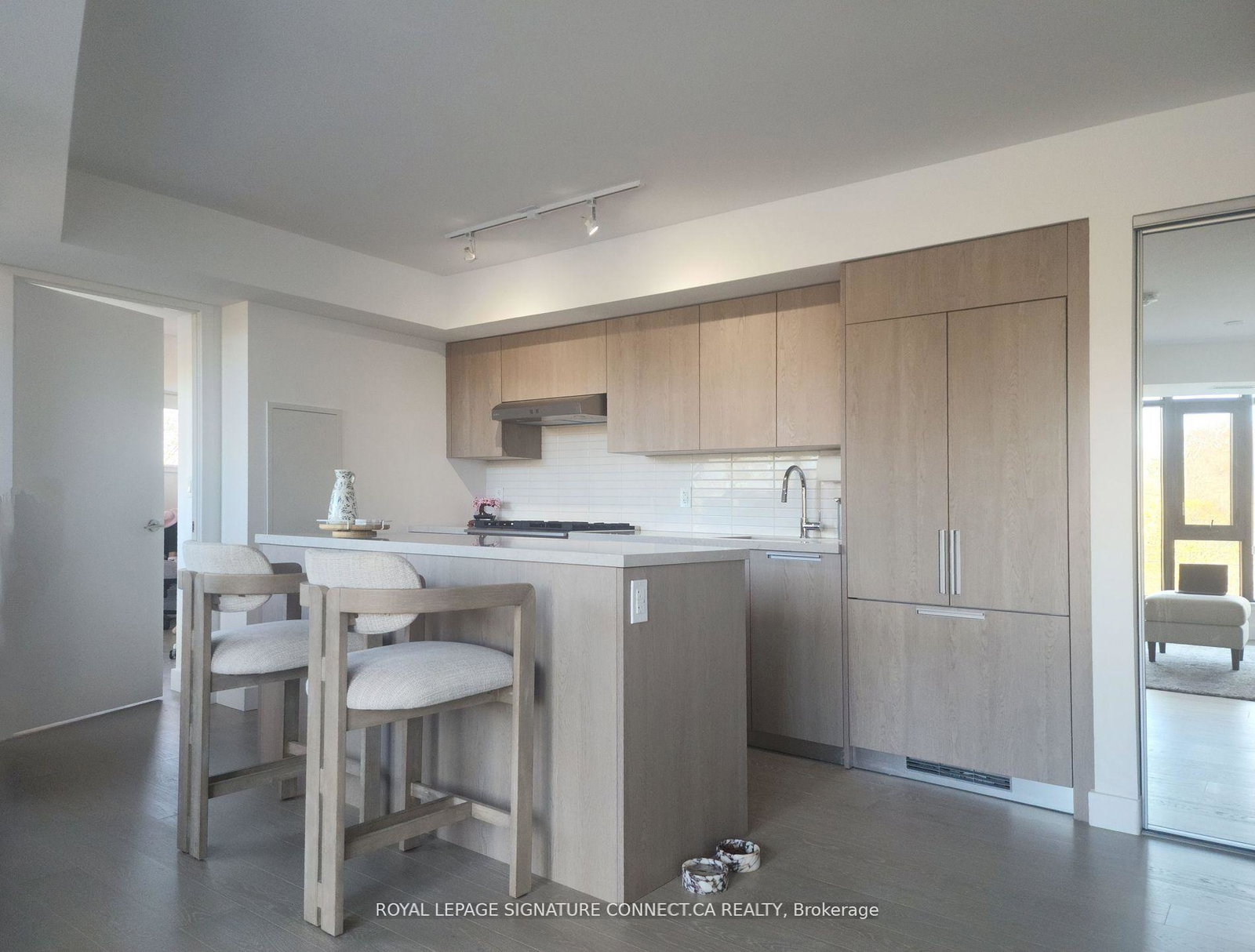 160-kingsway-crescent-etobicoke-ontario-w12479477