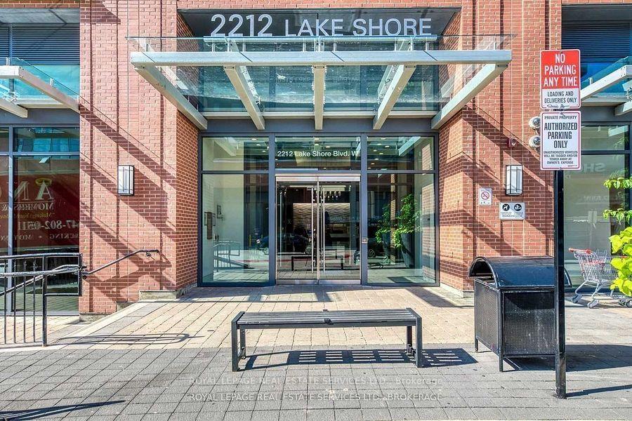 2212-lakeshore-boulevard-etobicoke-ontario-w12479524