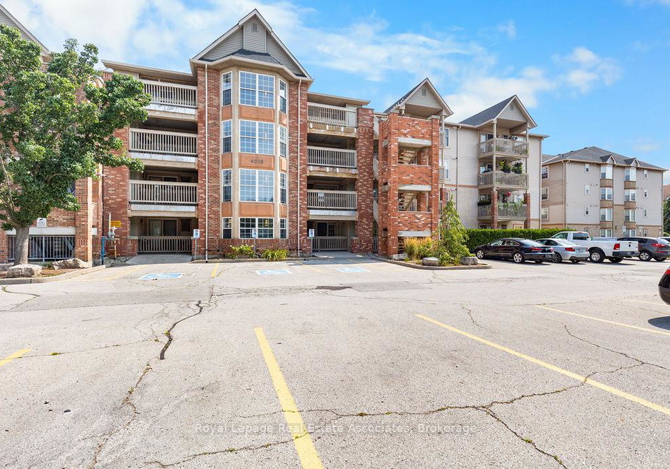 4013-kilmer-avenue-burlington-ontario-w12479653
