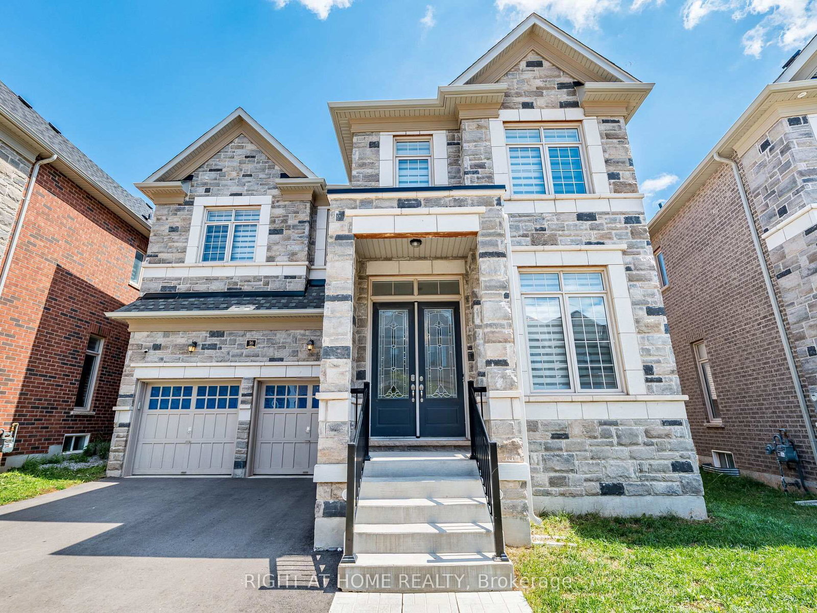 16-charing-cross-gate-oakville-ontario-w12479820