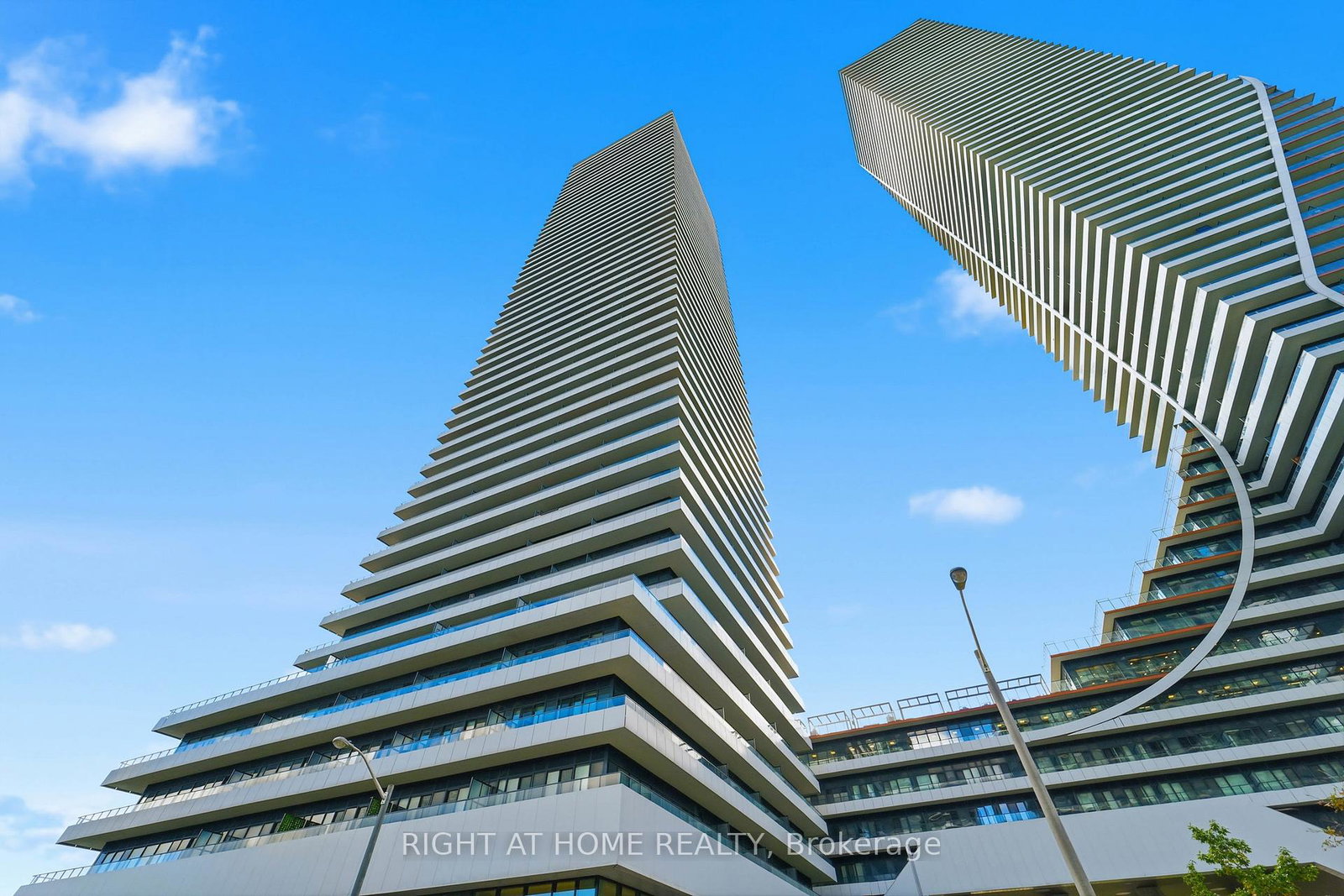20-shore-breeze-drive-etobicoke-ontario-w12479994