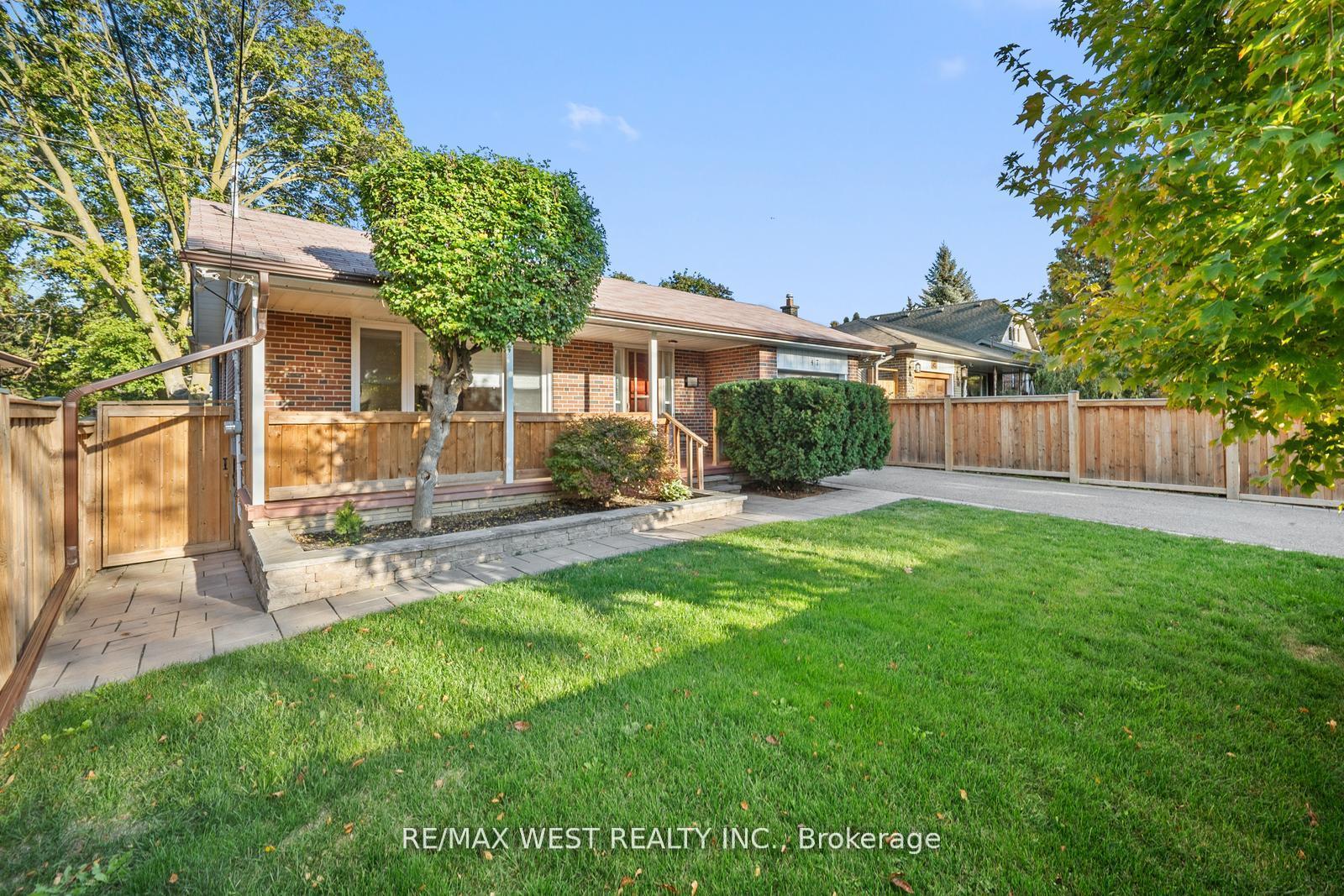 47-gibson-avenue-etobicoke-ontario-w12480074