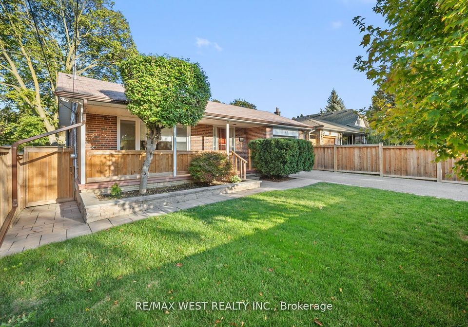 47-gibson-avenue-etobicoke-ontario-w12480074