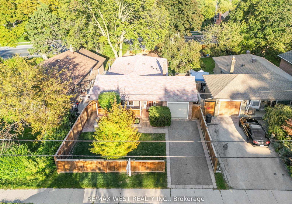 47-gibson-avenue-etobicoke-ontario-w12480074