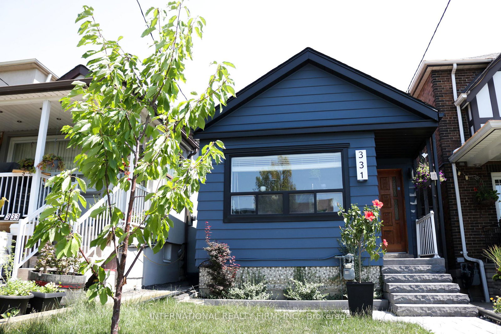 331-n-mcroberts-avenue-n-toronto-ontario-w12480638