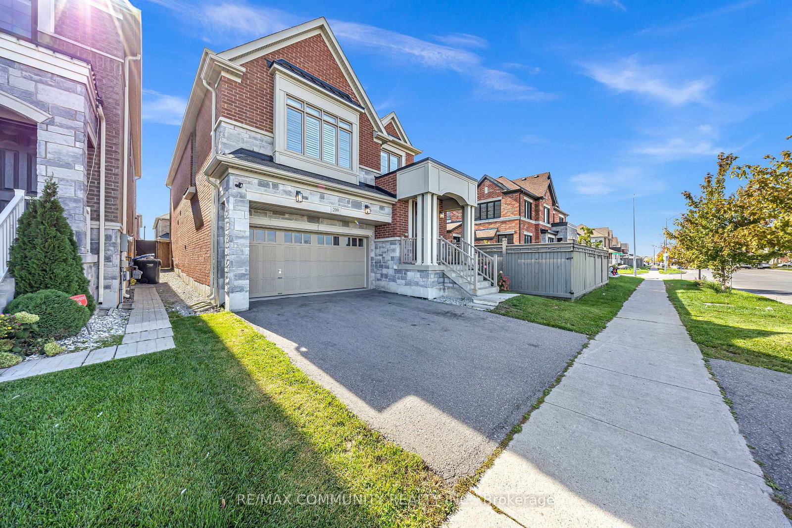209-castle-oaks-crossing-brampton-ontario-w12480718