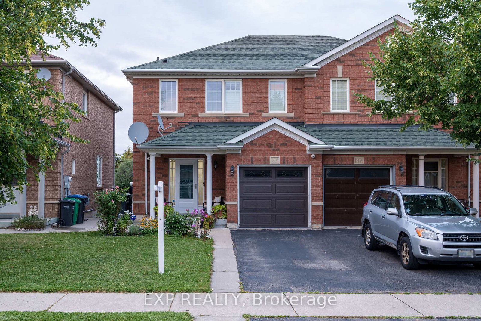 37-farthingale-crescent-brampton-ontario-w12480802