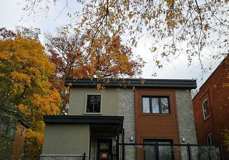 497-parkside-drive-toronto-ontario-w12480829