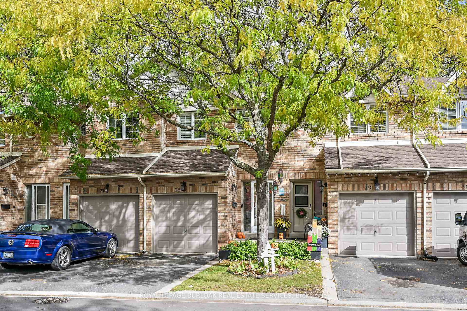 2015-cleaver-avenue-burlington-ontario-w12481047