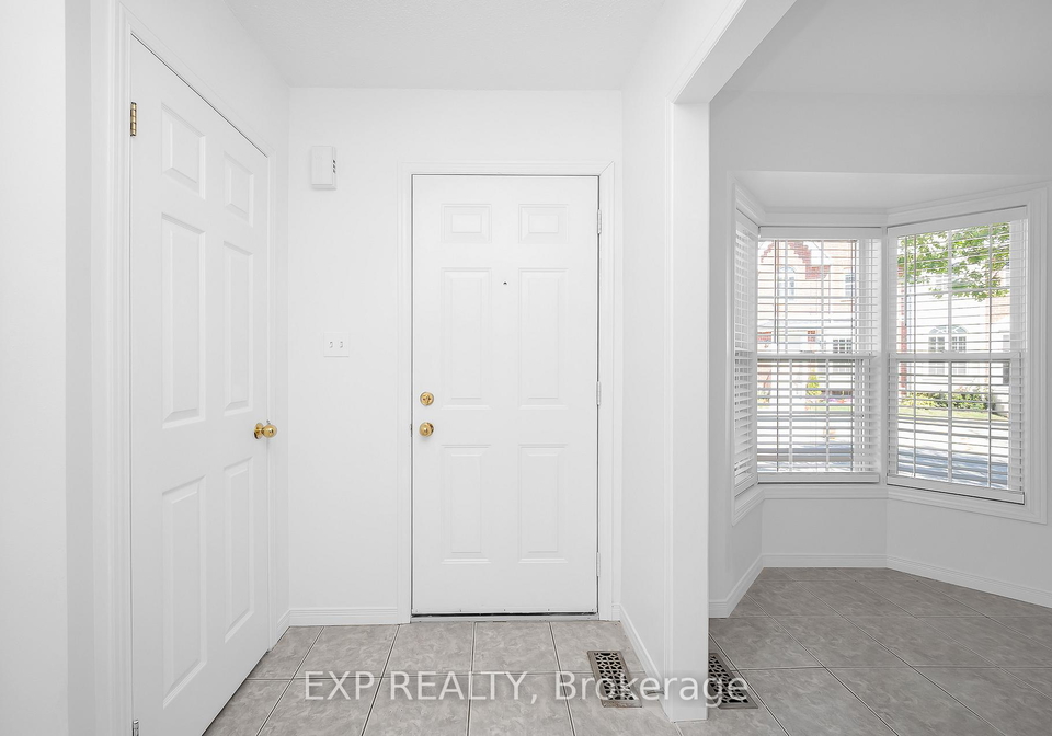 4200-kilmer-drive-burlington-ontario-w12481397