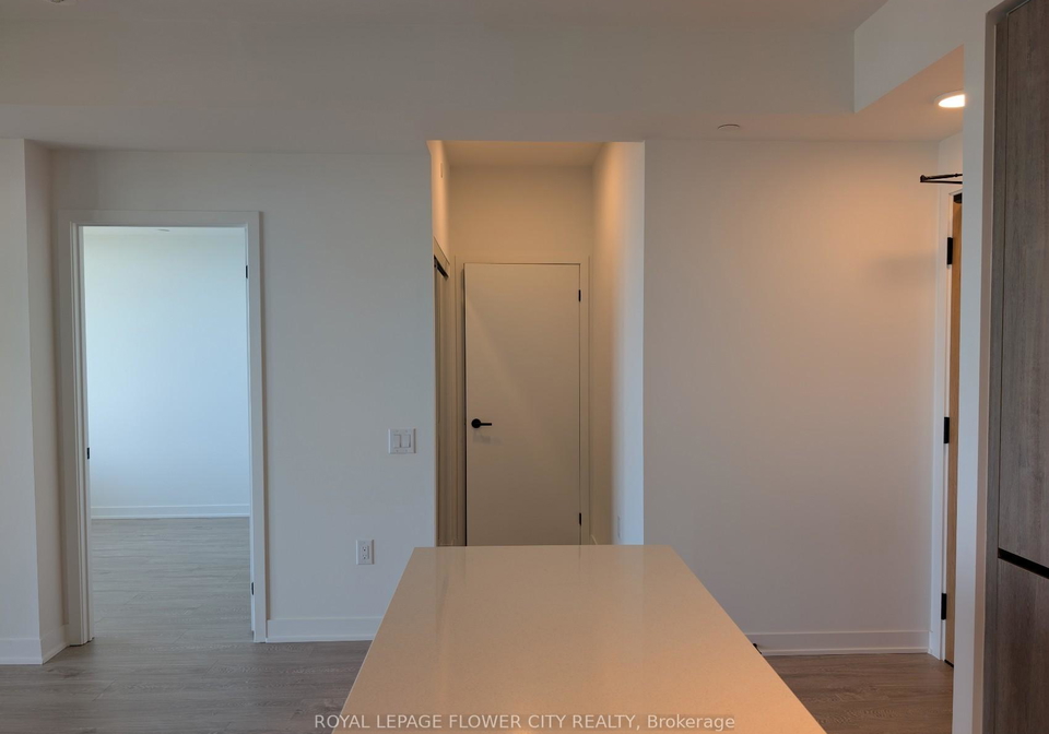 2495-eglinton-avenue-w-mississauga-ontario-w12481468