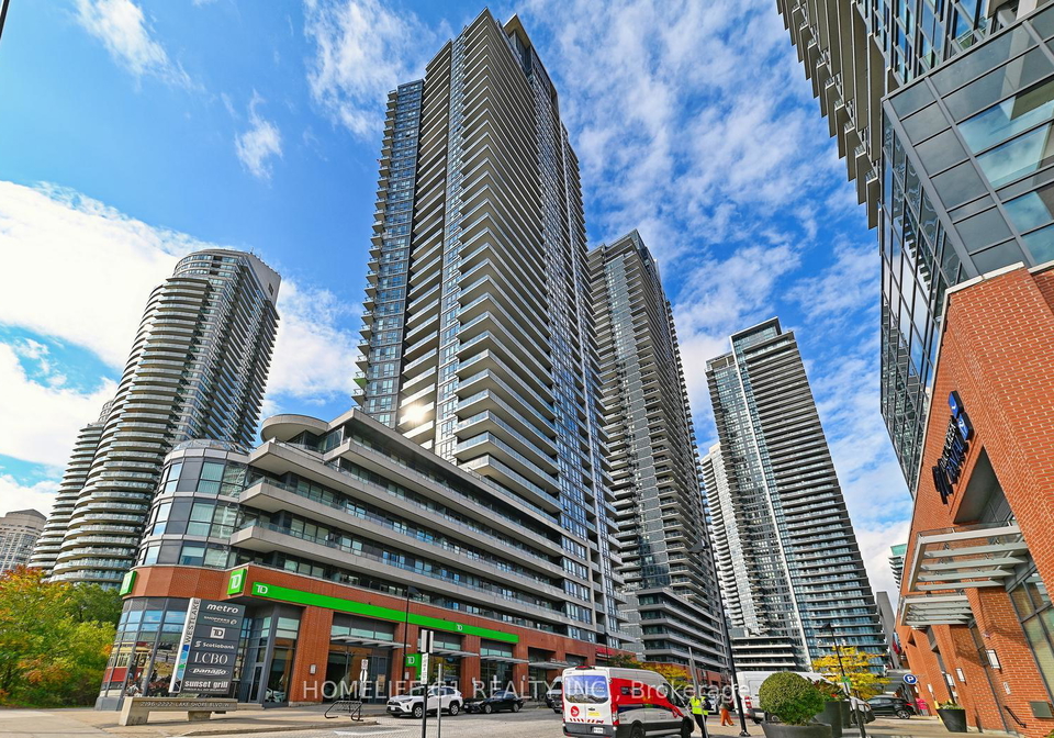 2212-lakeshore-boulevard-etobicoke-ontario-w12481473