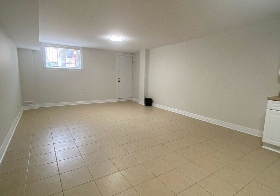 34-algarve-crescent-toronto-ontario-w12481953