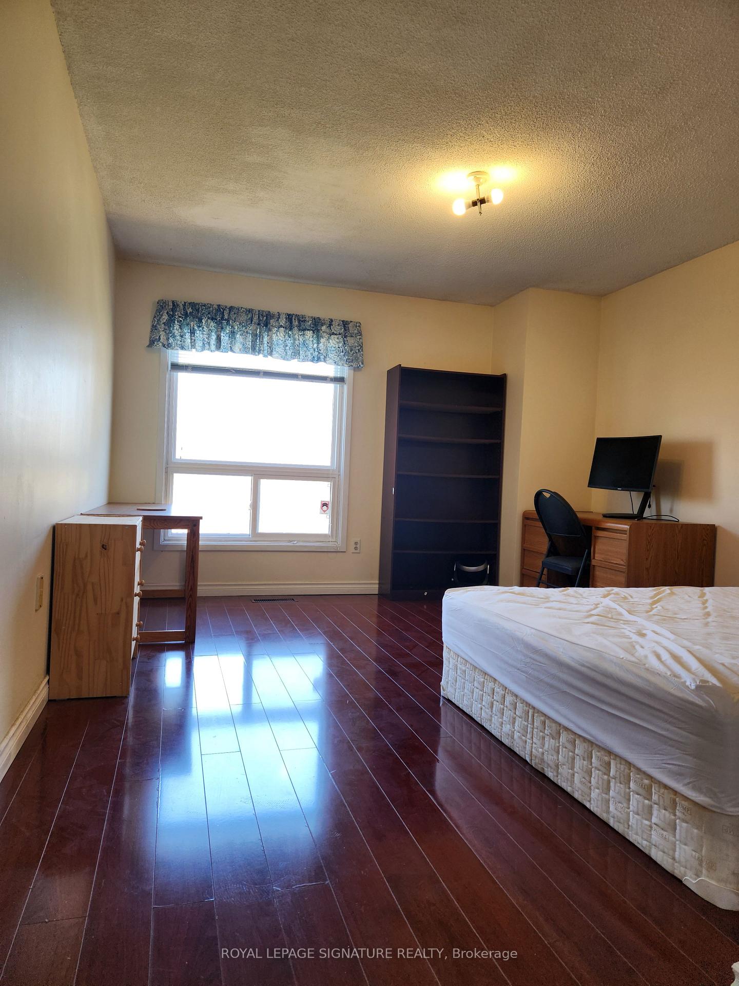 4253-trellis-crescent-mississauga-ontario-w12482015