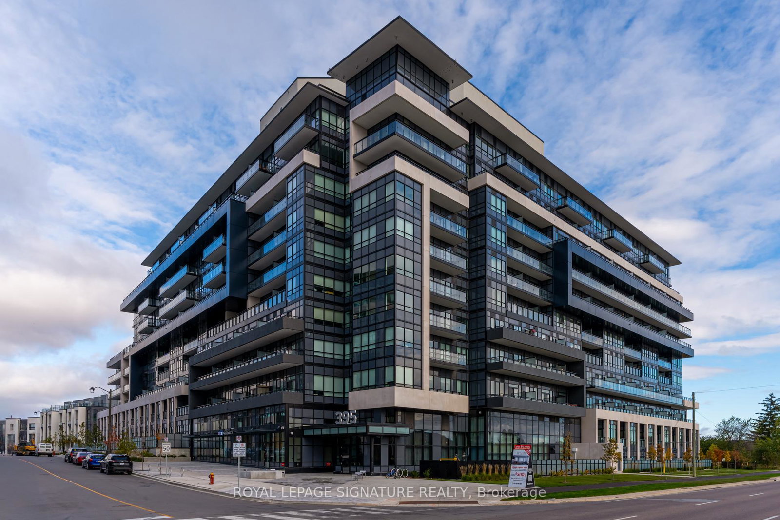 395-dundas-street-w-oakville-ontario-w12482050