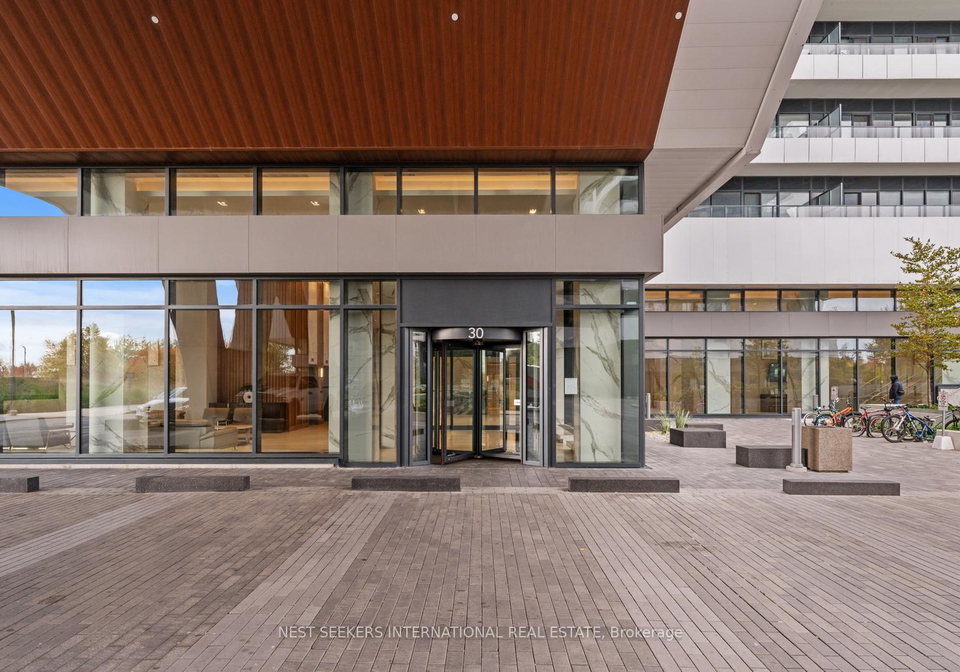 30-shore-breeze-drive-etobicoke-ontario-w12482098