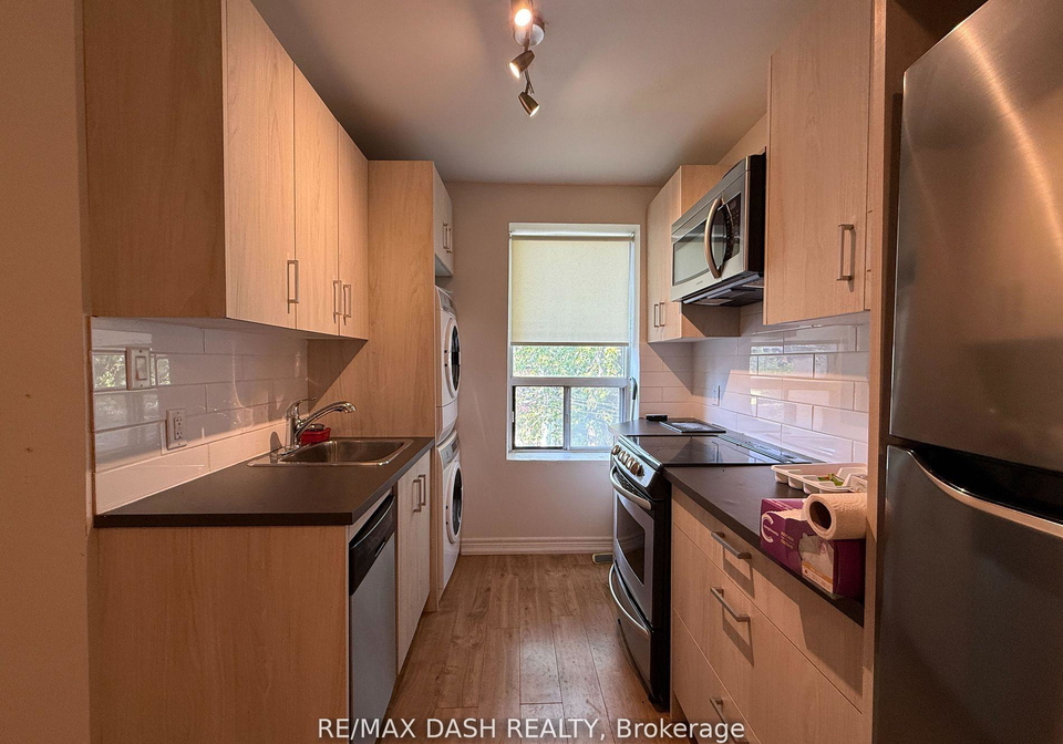 2471-dundas-street-w-toronto-ontario-w12482251