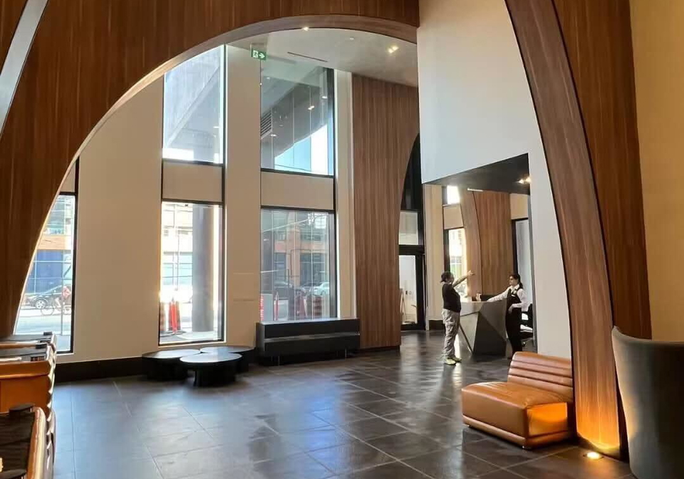 270-dufferin-street-toronto-ontario-w12482298