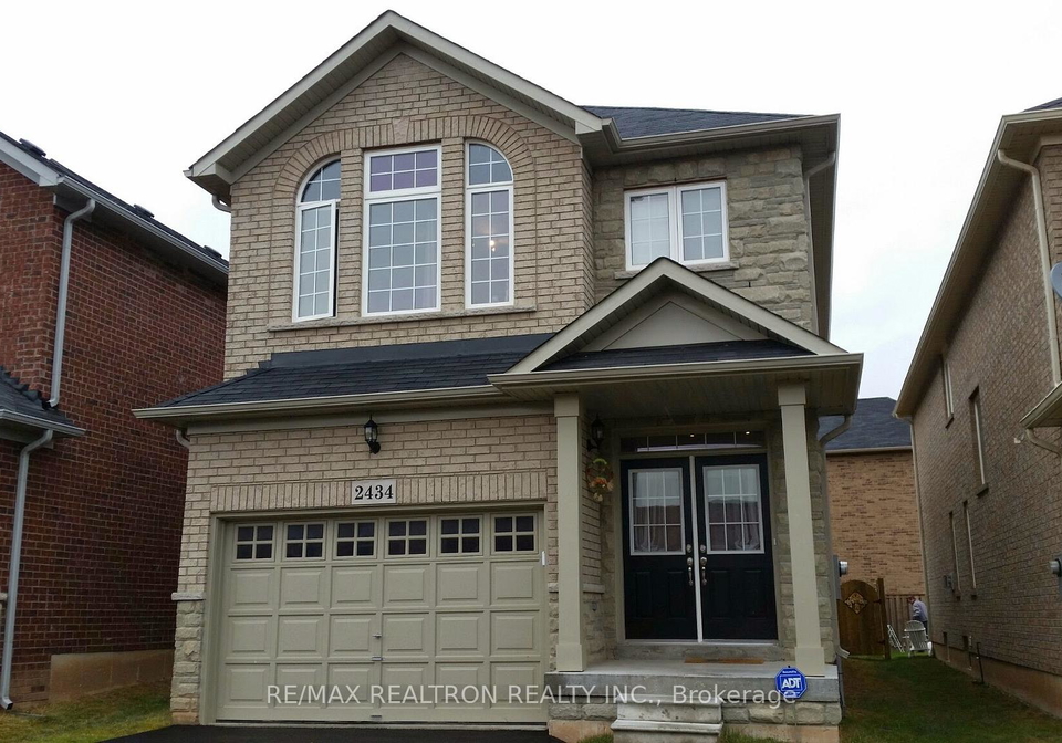2434-whistling-springs-crescent-oakville-ontario-w12482316