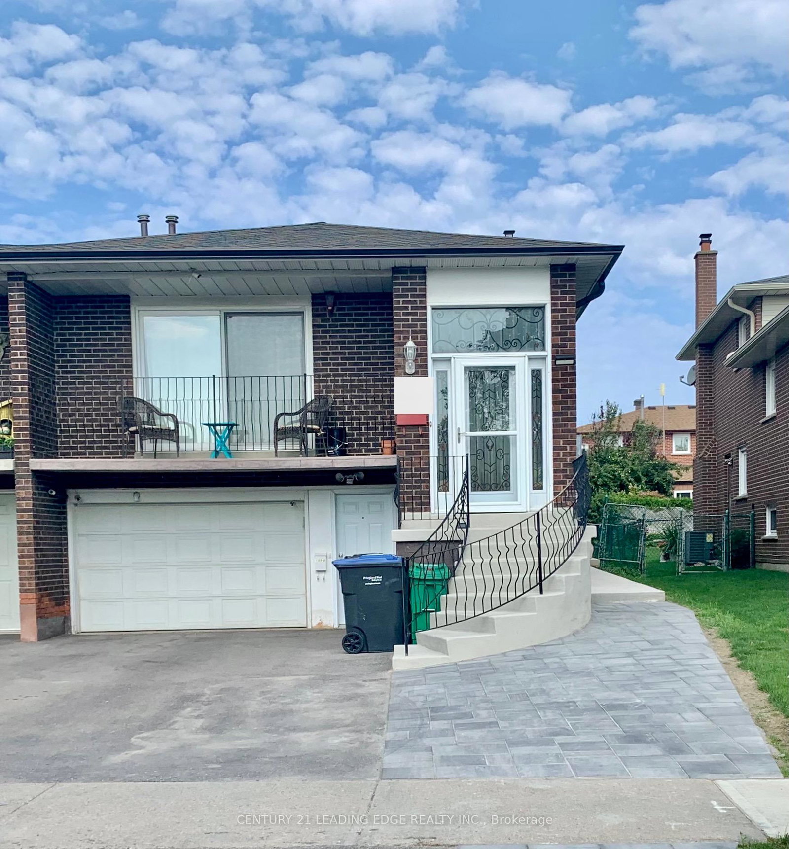 1588-corkstone-glade-mississauga-ontario-w12482567