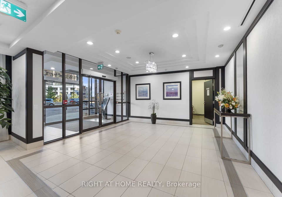 1070-sheppard-avenue-w-york-ontario-w12482603
