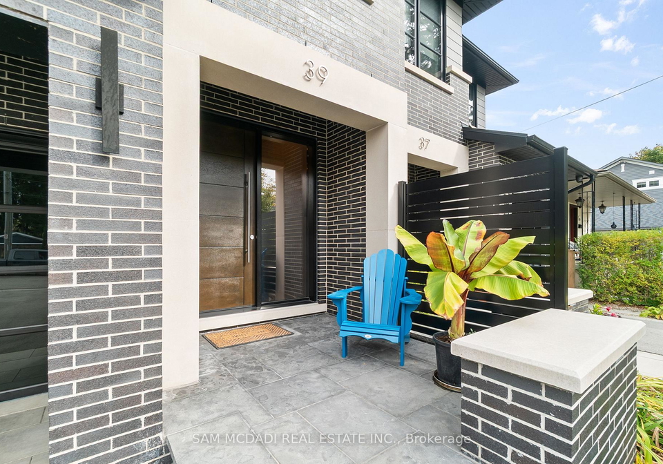 39-oakwood-avenue-n-mississauga-ontario-w12482689