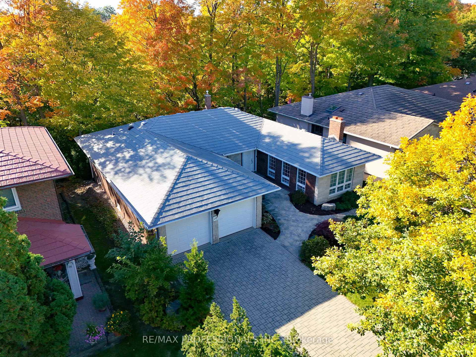 10-neilor-crescent-etobicoke-ontario-w12482867