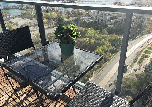 2200-lake-shore-boulevard-w-etobicoke-ontario-w12482906