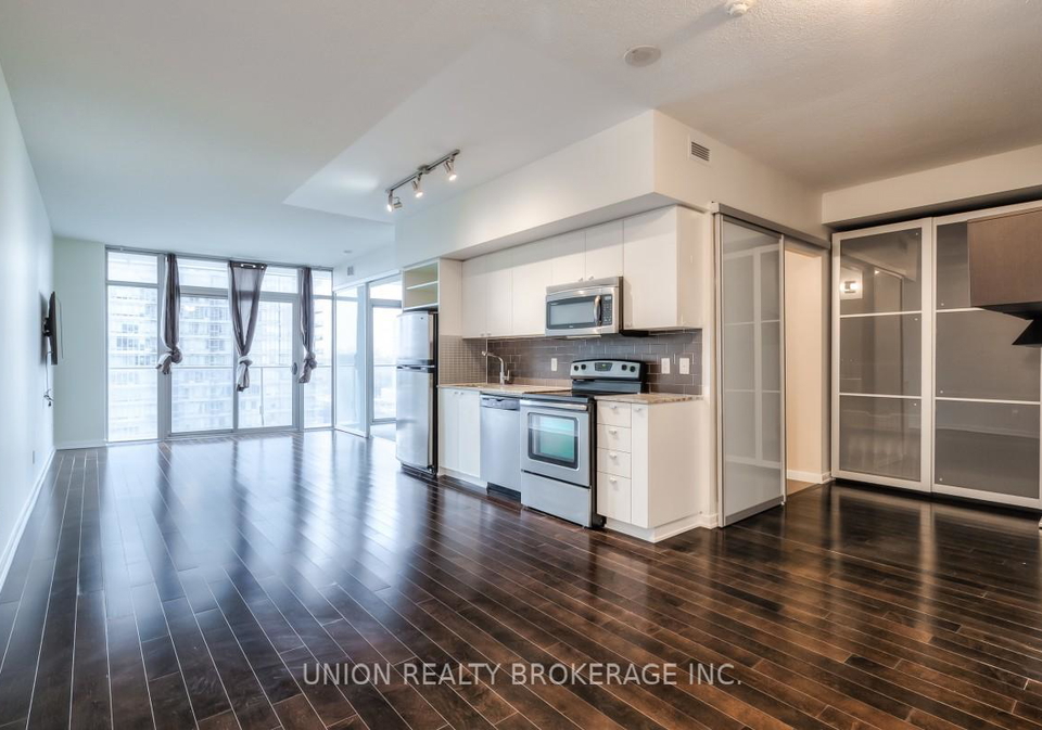 103-the-queensway-toronto-ontario-w12483035