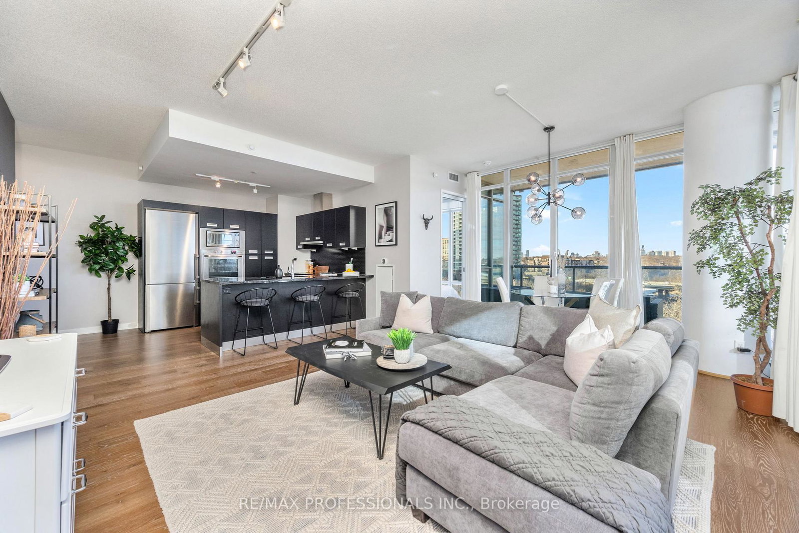 88-park-lawn-road-etobicoke-ontario-w12483180