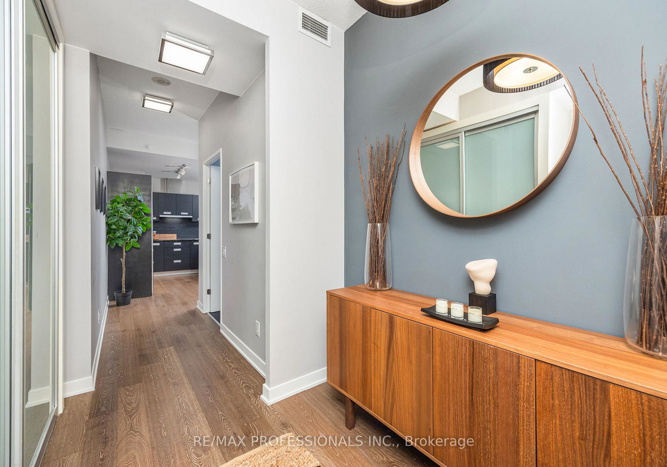 88-park-lawn-road-etobicoke-ontario-w12483180