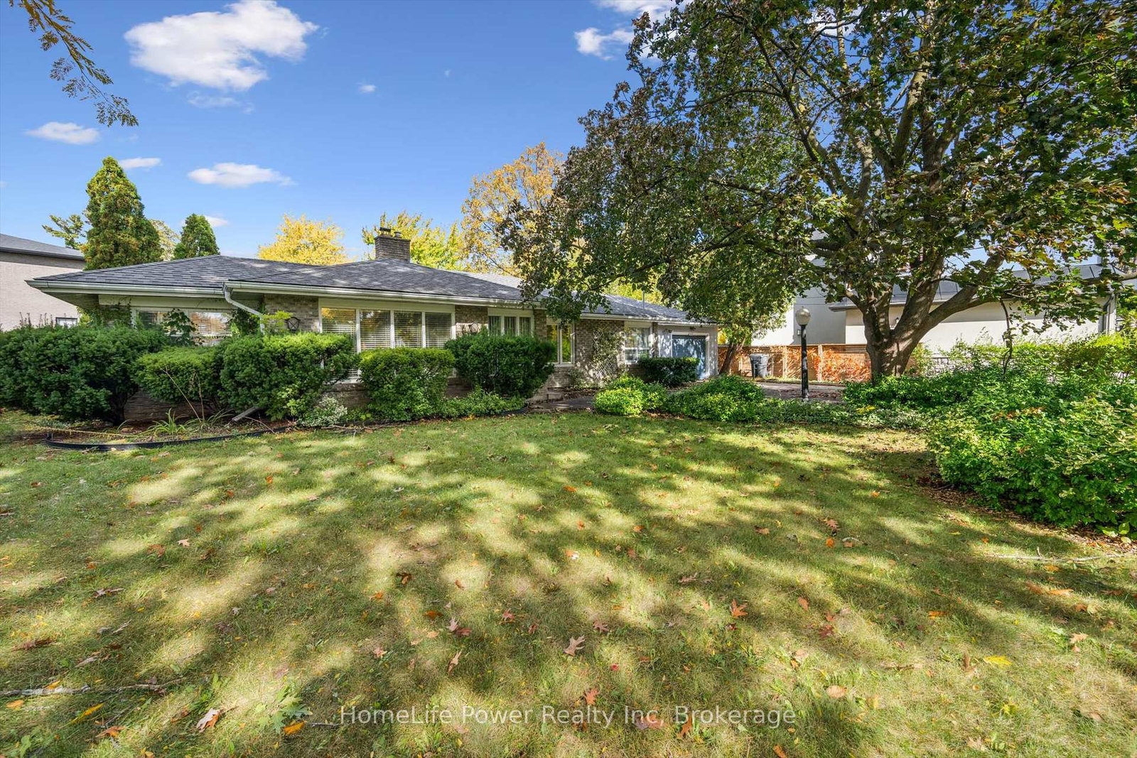 2085-fowler-court-mississauga-ontario-w12483205