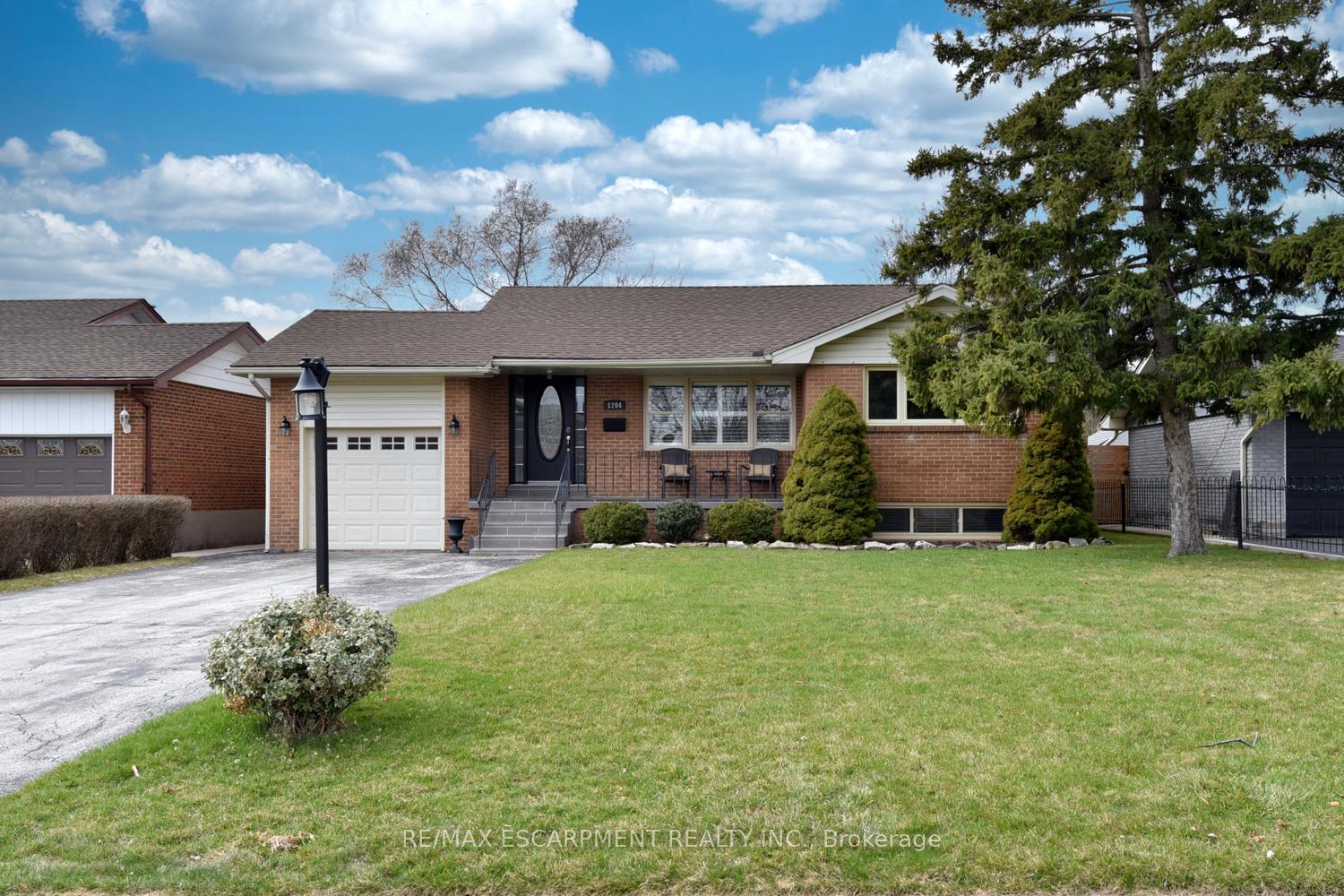 1204-tavistock-drive-burlington-ontario-w12483415