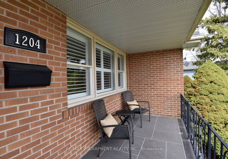 1204-tavistock-drive-burlington-ontario-w12483415