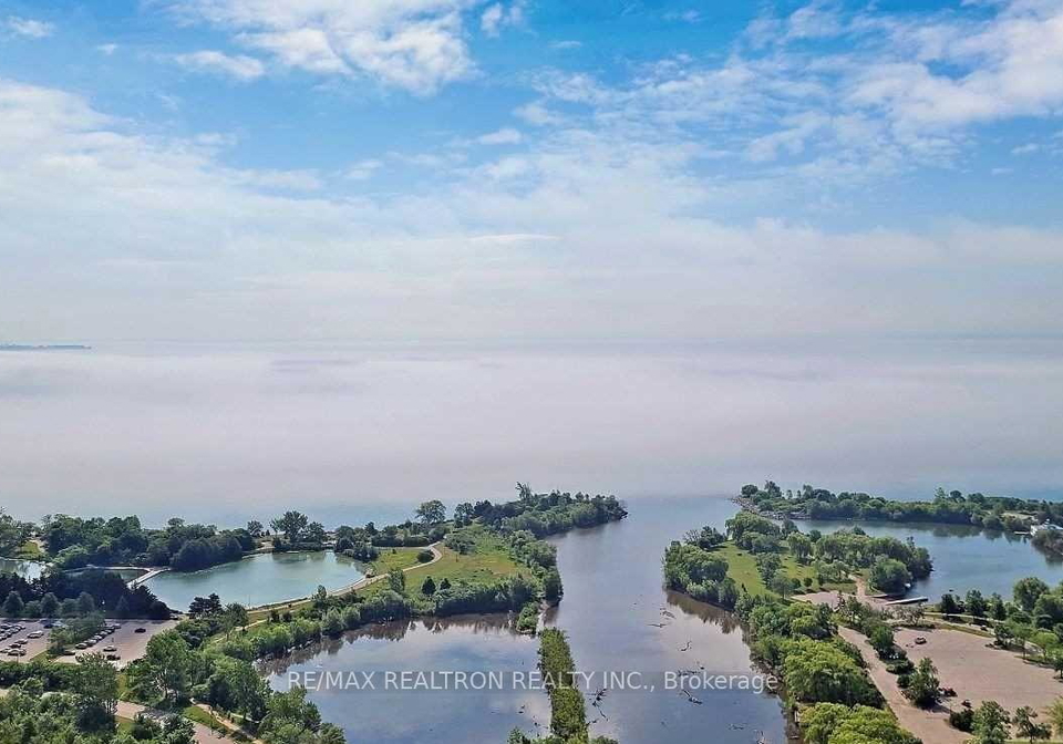 2212-lake-shore-boulevard-w-etobicoke-ontario-w12483503