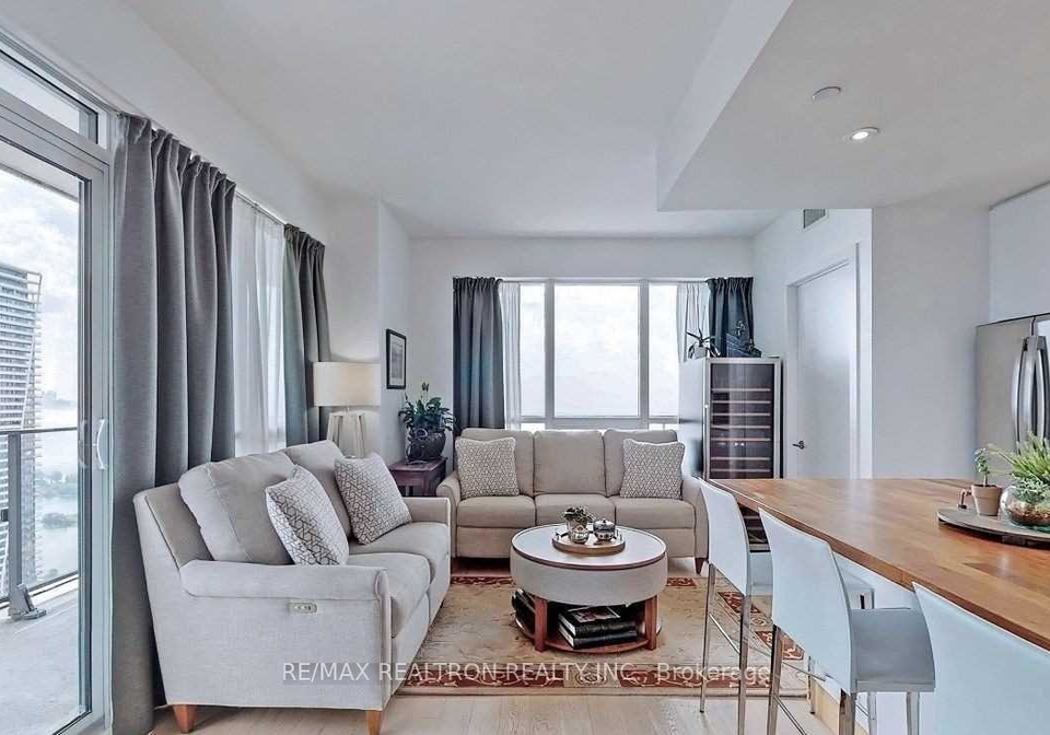 2212-lake-shore-boulevard-w-etobicoke-ontario-w12483503
