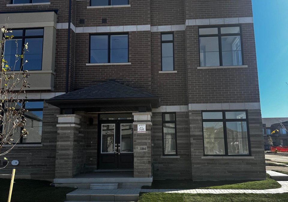 1184-anson-gate-oakville-ontario-w12483580