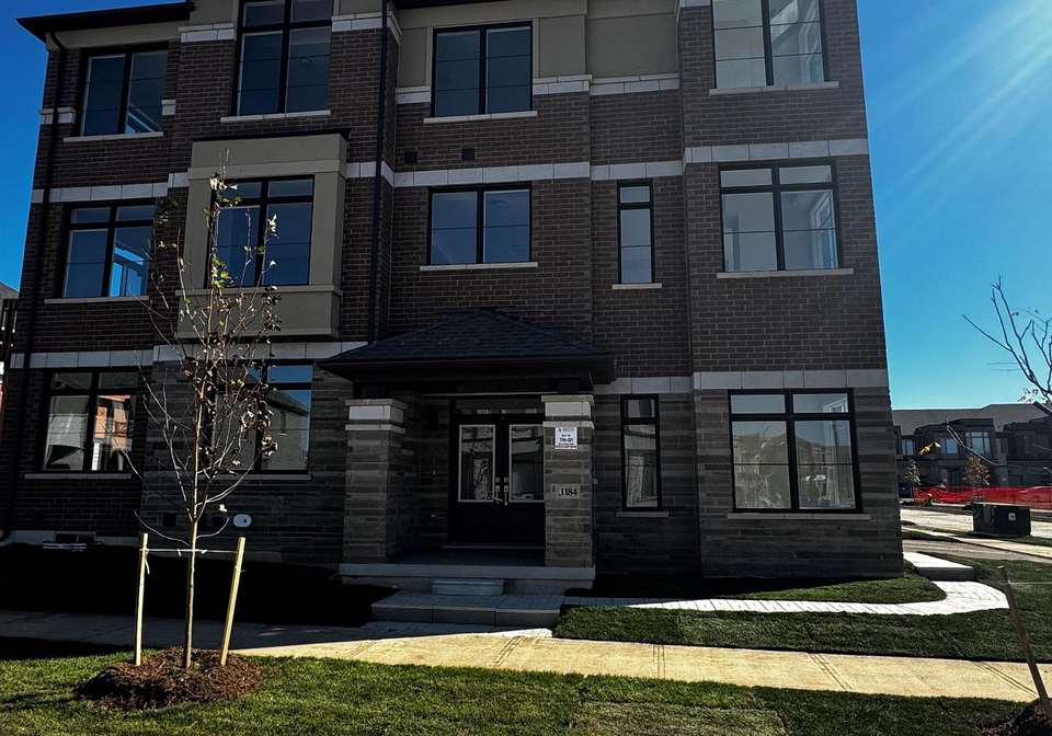 1184-anson-gate-oakville-ontario-w12483580
