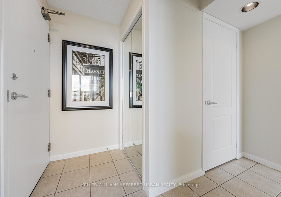 4-elsinore-path-etobicoke-ontario-w12483687