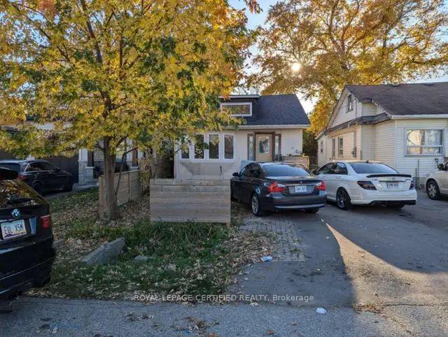 1046-meredith-avenue-mississauga-ontario-w12483728