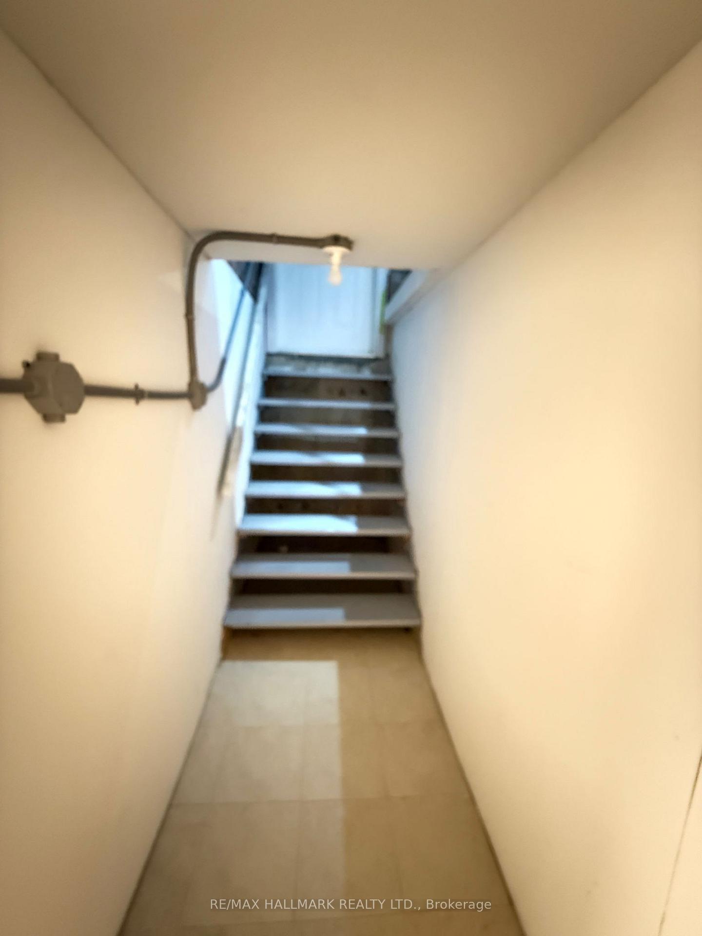2-polygon-court-brampton-ontario-w12483788