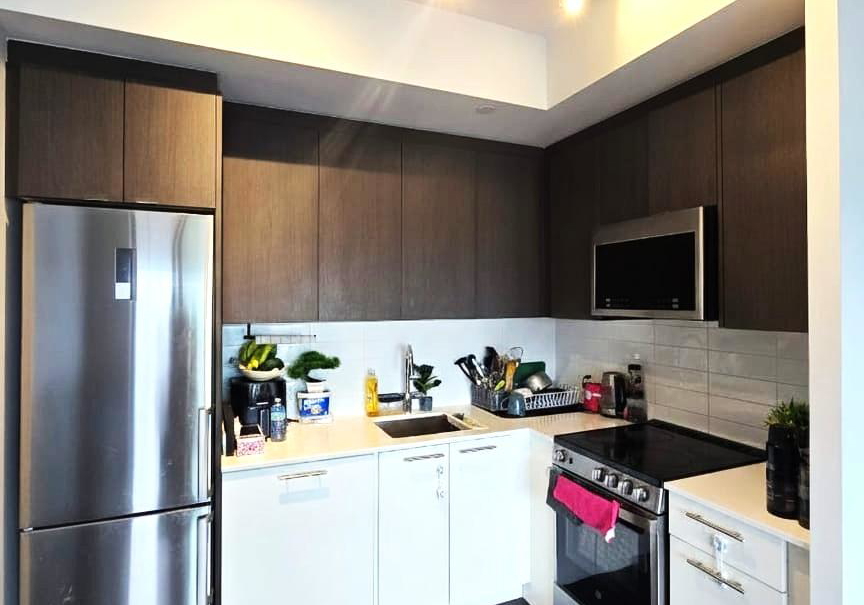 215-veterans-drive-brampton-ontario-w12483944