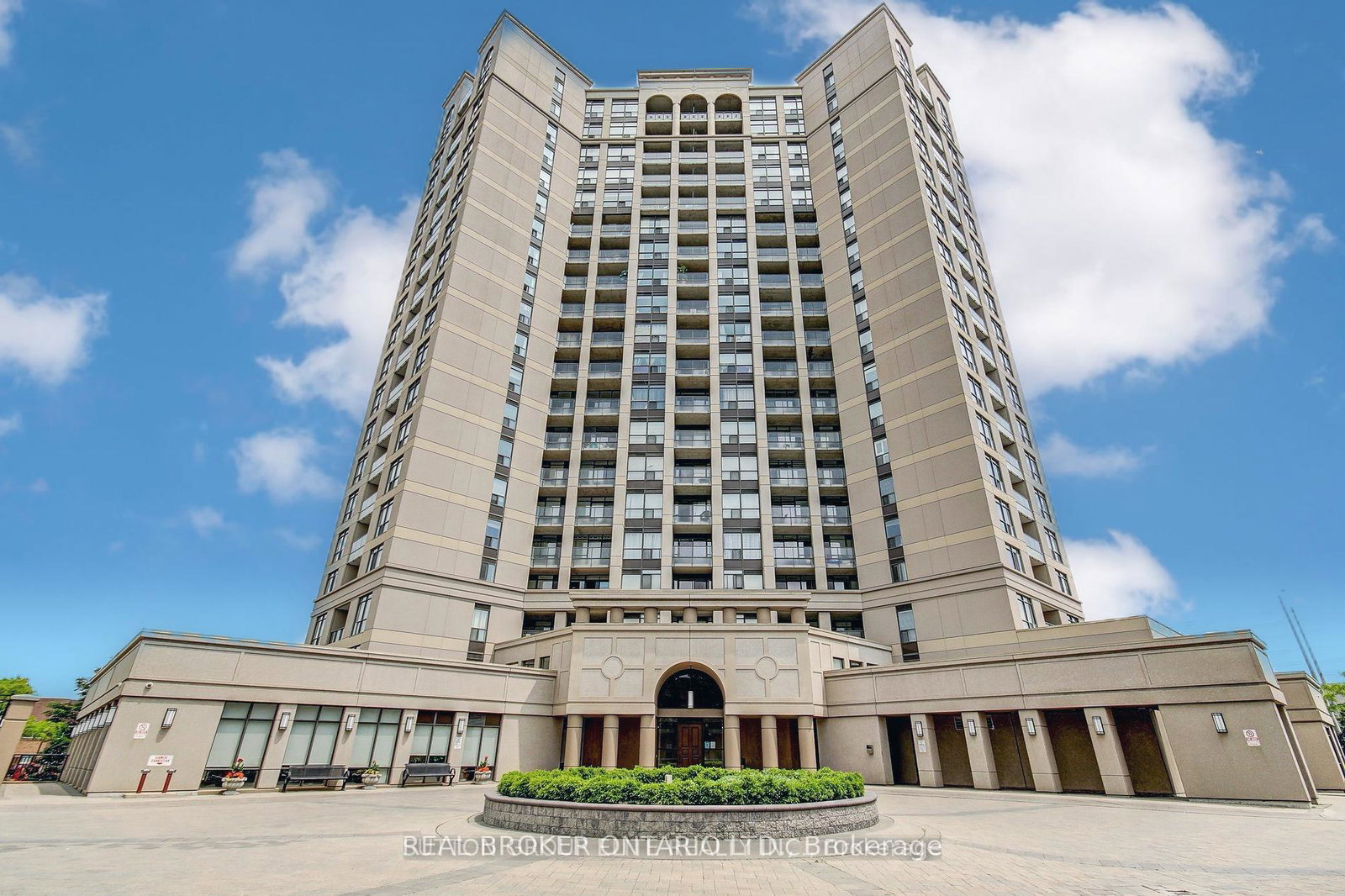220-forum-drive-mississauga-ontario-w12484019